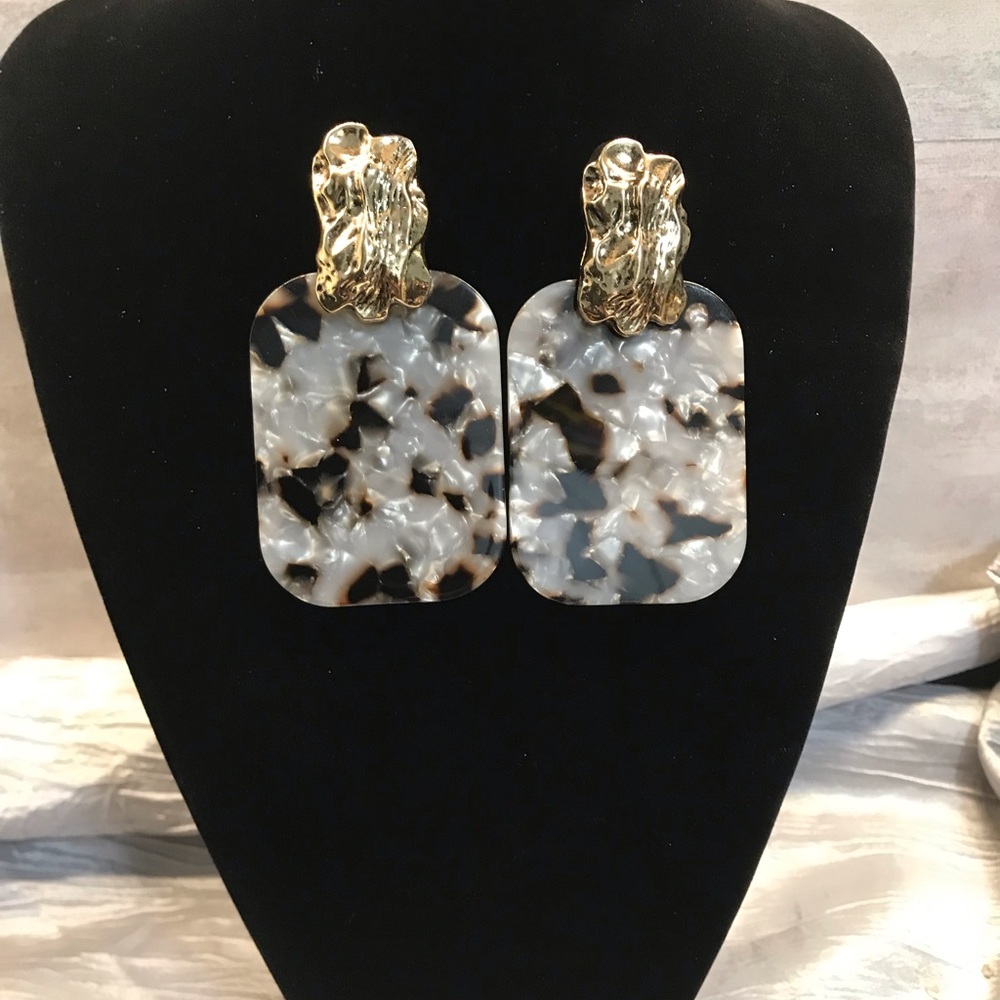 Gold and Tortoiseshell Statement Earrings - Picture 2 of 11